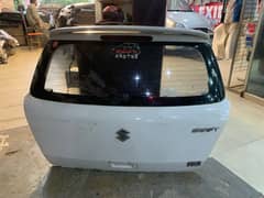 suzuki swift genuine dikki / trunk with screen 0