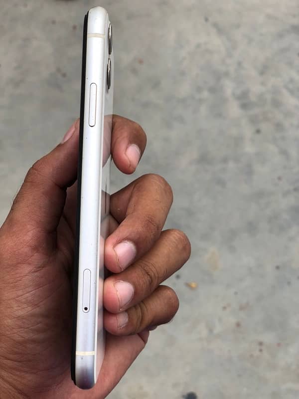 Iphone 11 64gb Factory unlock non pta 2