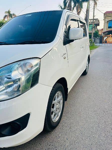 Suzuki Wagon R 2018 10