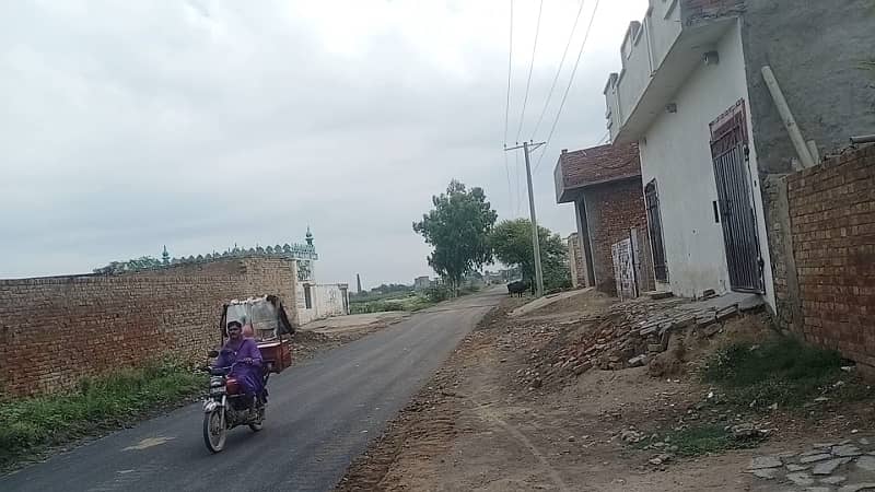 2 Marla Plot Near new defence road and ferozpur road kahna nau Lahore 8