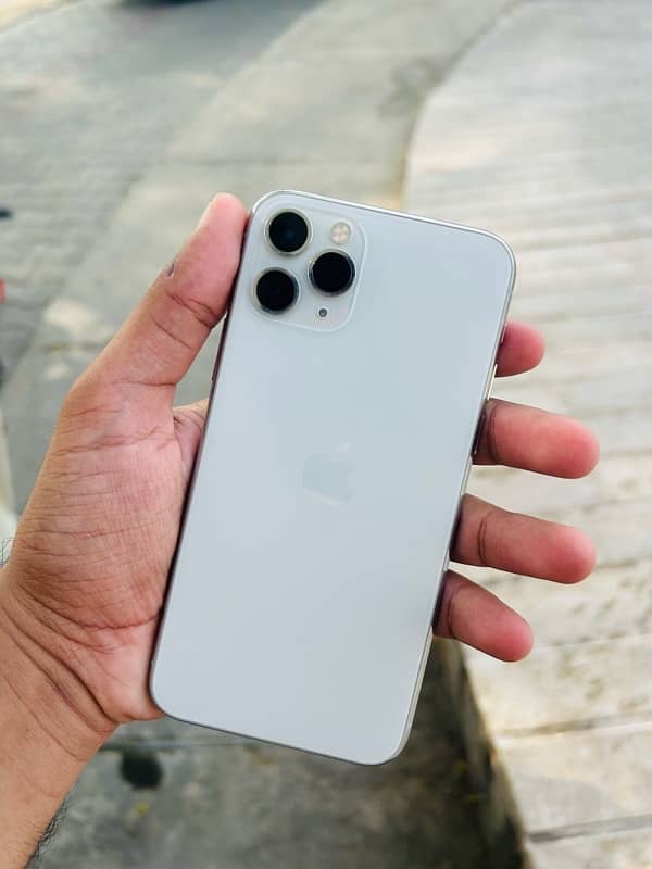 iphone 11 pro 1