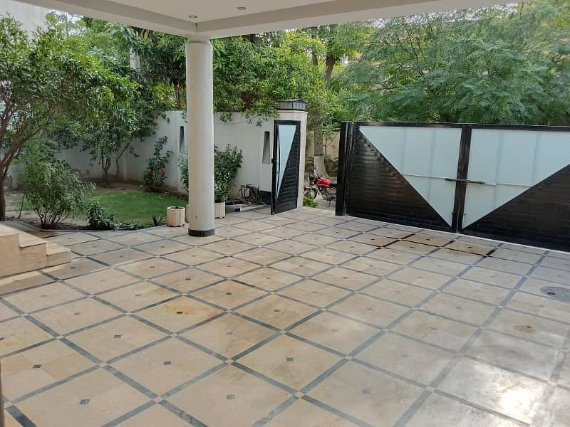 20 Marla Used House For Sale At Beautiful Location Of PCSIR Ph -2 In Lahore 15