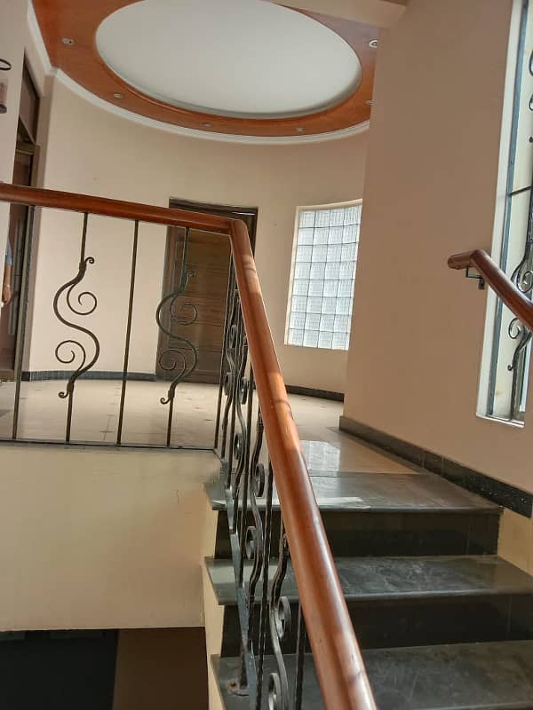 20 Marla Used House For Sale At Beautiful Location Of PCSIR Ph -2 In Lahore 22