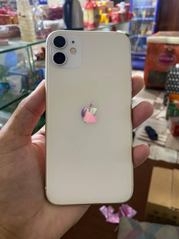 iphone 11 (64)gb (72) BH 1