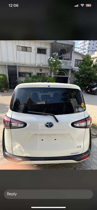 Toyota Sienta 2018 8