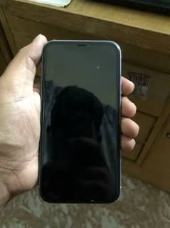 iPhone 11 all ok 10/10 water pack 128gb no any issues