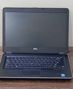 Dell Laptop for daily use munasib peson mai