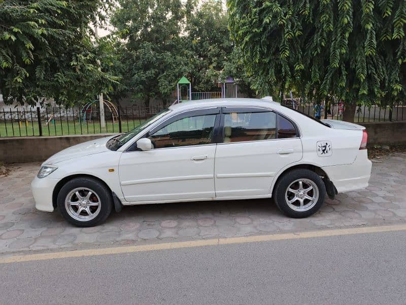 Honda Civic VTi 2004 1