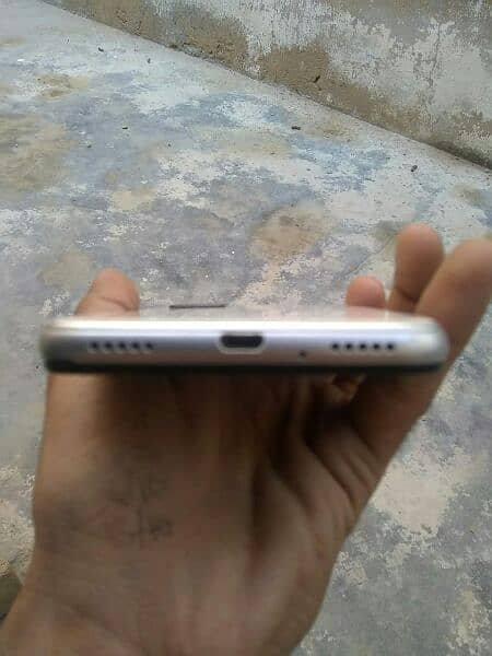 My selling phone Ram 2gb Rom 32gb ? 1