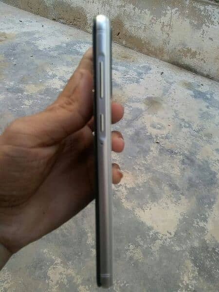 My selling phone Ram 2gb Rom 32gb ? 4