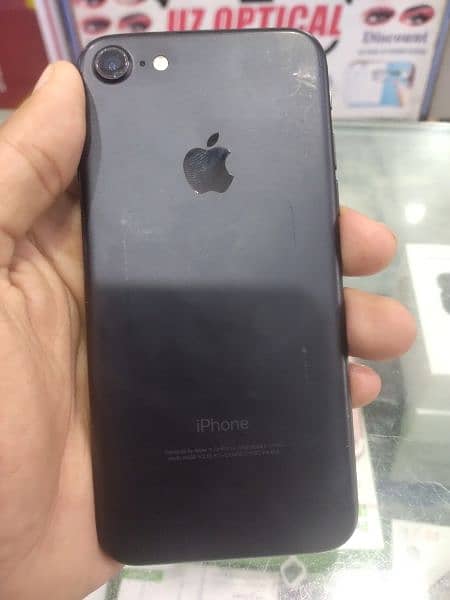 iPhone 7 condition 10 by 9 non pta sim lock 8