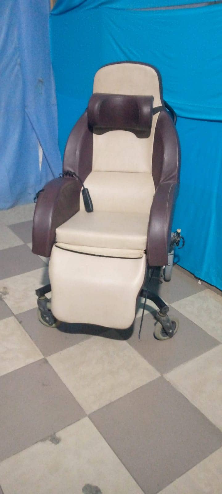 Therapy Chair - Blood Donor - Dialysis chair for sale - Recliner 16