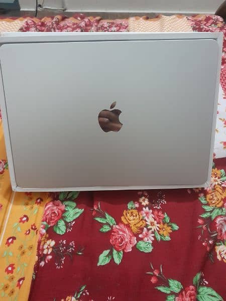 apple Mac book air m2 2022 3