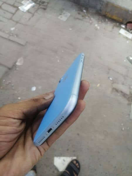 xr 128gb pta proved display change baki genuine 3