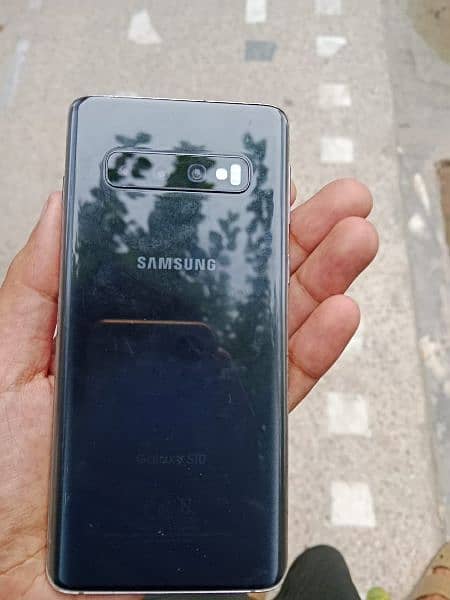 Samsung S10 8/128 7