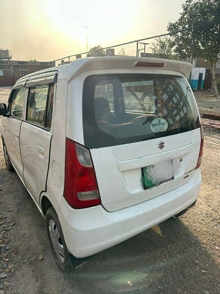 Suzuki Wagon R 2017 1