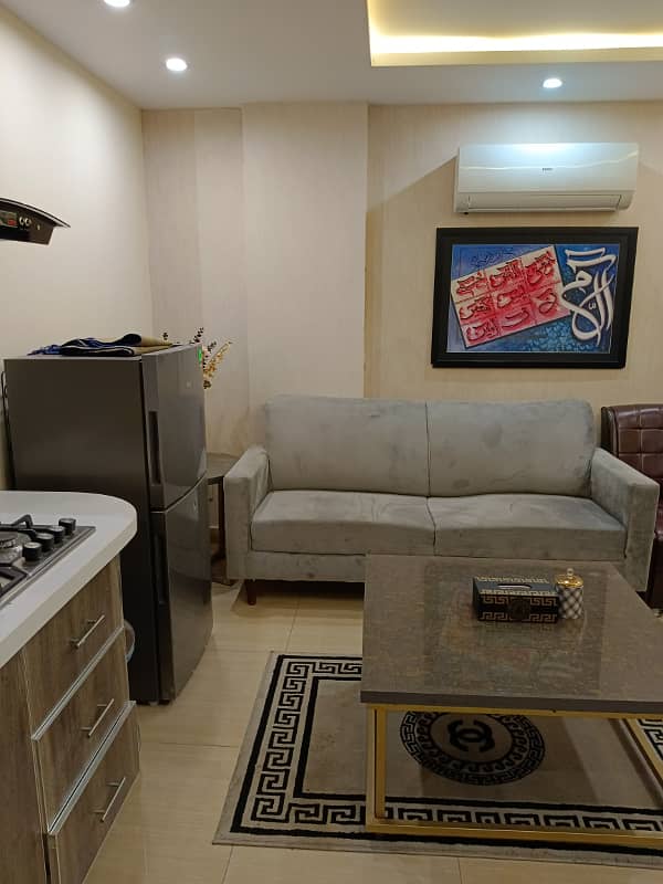 One Bed Apartment For Rent Per day Avil For familes 7