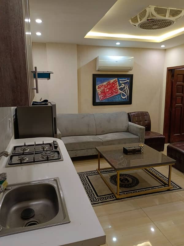 One Bed Apartment For Rent Per day Avil For familes 9