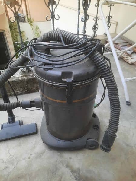 Urgent Sale Japani Vaccum Cleaner 0