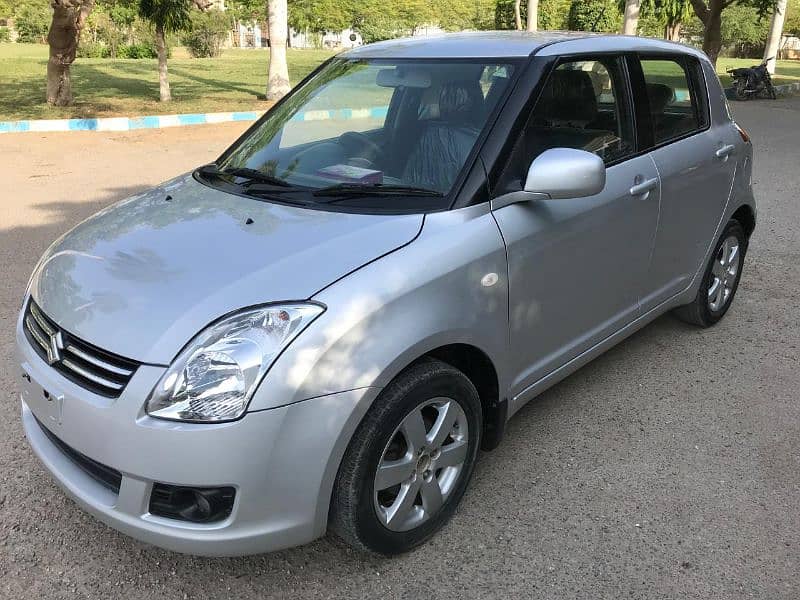 Suzuki Swift 2021 DLX 2