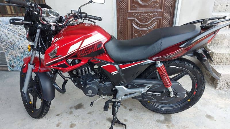 Honda cb150f 8