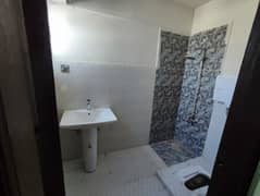 400 SQ Yards house For Rent / Gulshan e iqbal 0