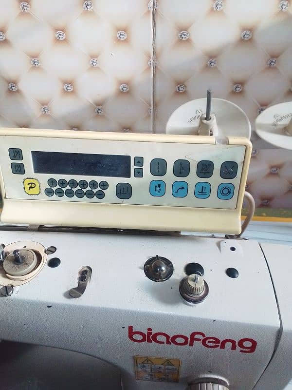 sewing machine + over lock +all in one machine no 03151760782 1