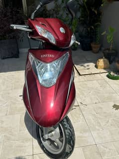 UNITED 100CC SCOOTY FOR SALE