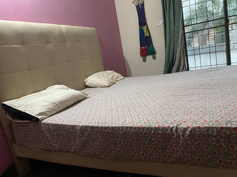 King bed for sale 1