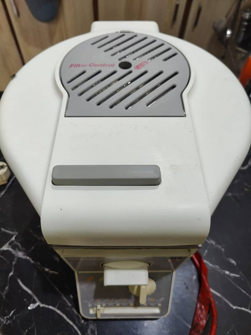 Deep Fryer Non Repair in Genuine Condition 2