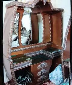 bed side table and dressing in good quality 0