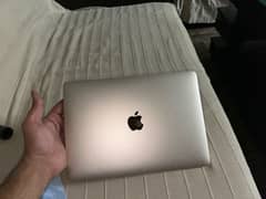 Apple MacBook 12 inches Ratina 2015