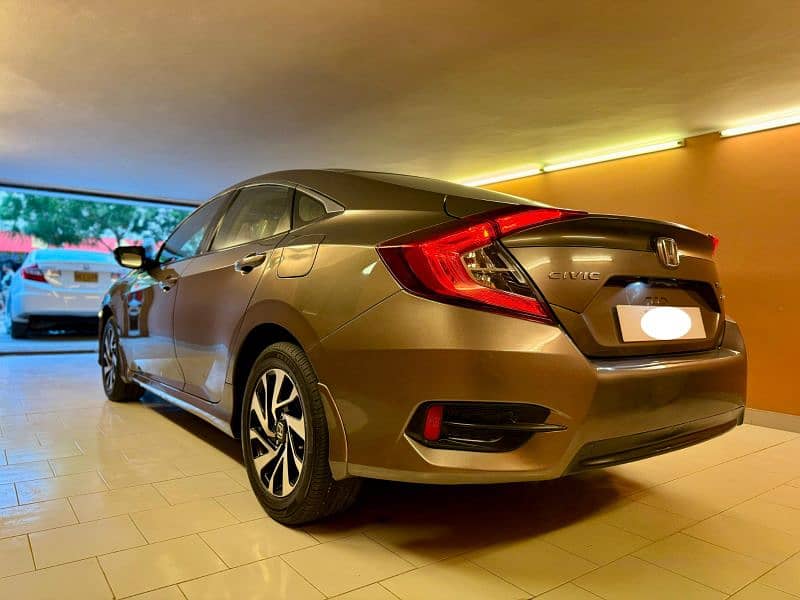 Honda Civic Oriel 2018 3