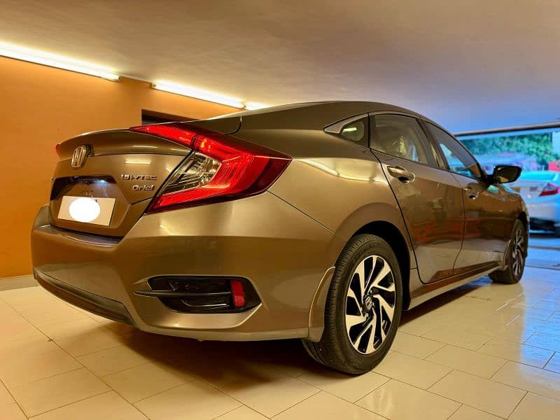 Honda Civic Oriel 2018 5