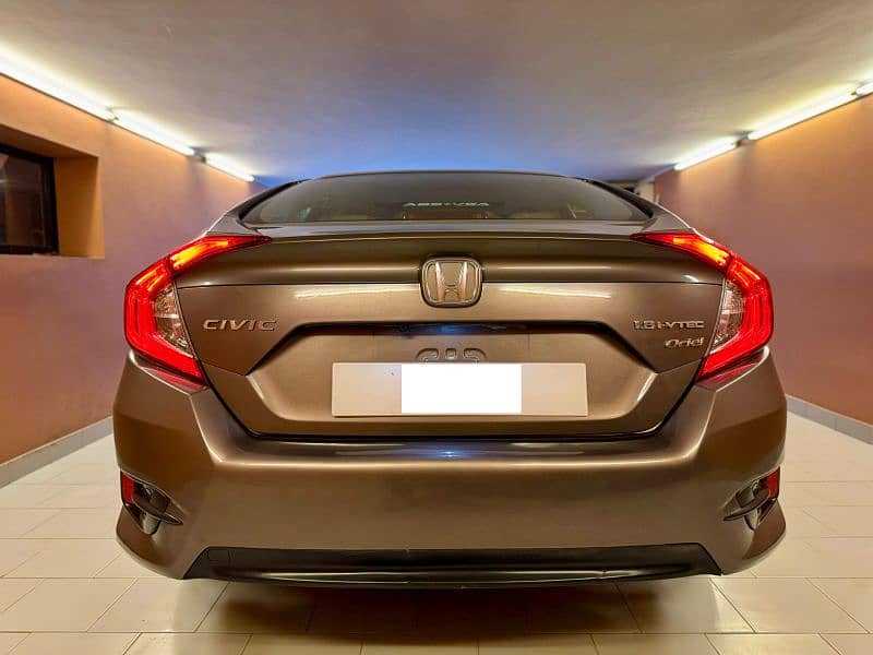 Honda Civic Oriel 2018 15