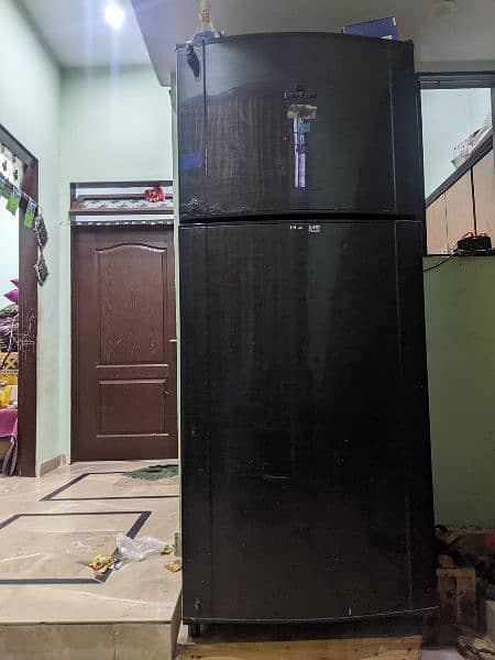 full size refrigerator 0