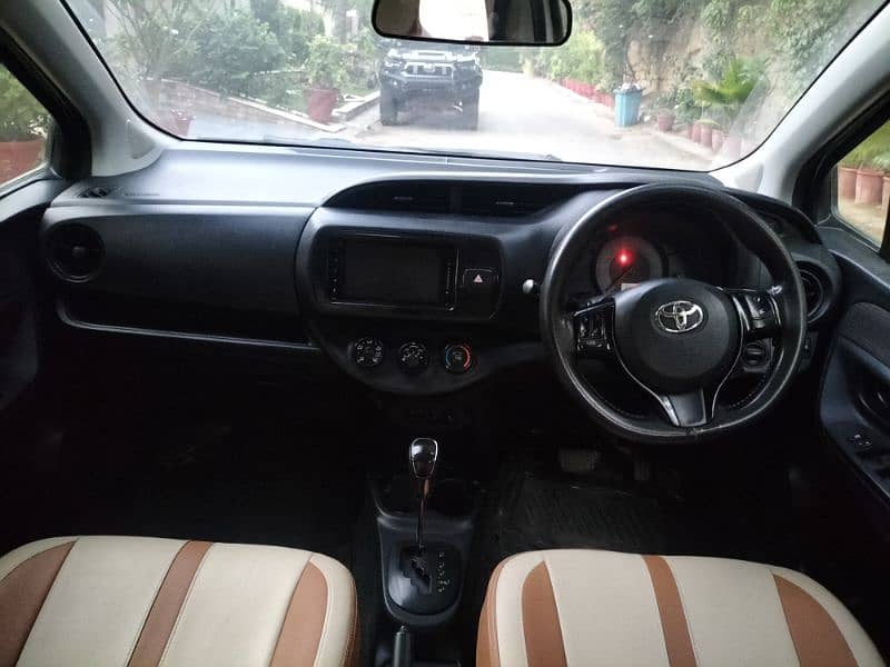 Toyota Vitz 2017 12