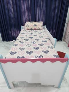 single bed with mattress