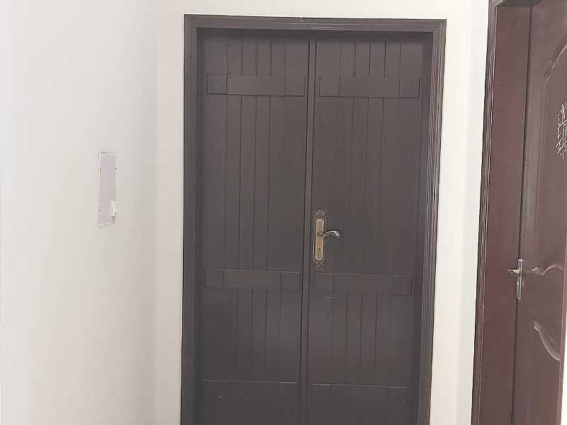 10 Marla Flat for Rent in Askari 11 Lahore 34