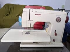 Bernina 807 manual sewing machine