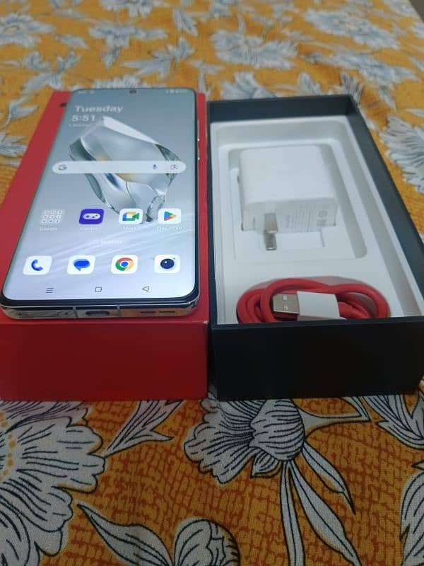 OnePlus 12 16/512 Non pTa brand new condition global vision 0