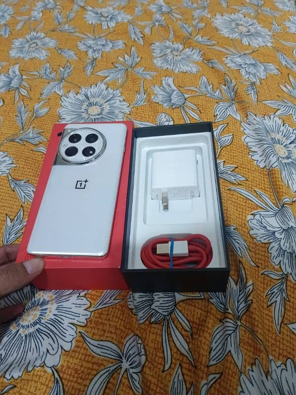 OnePlus 12 16/512 Non pTa brand new condition global vision 2