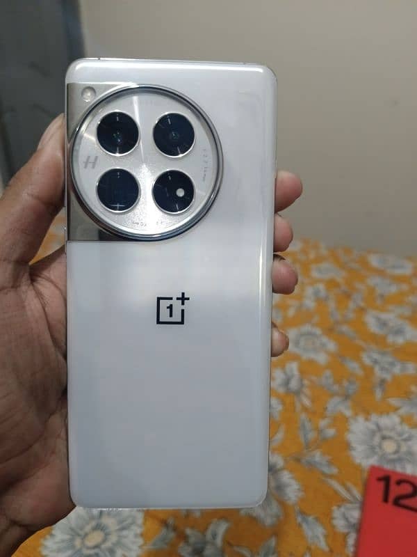 OnePlus 12 16/512 Non pTa brand new condition global vision 6