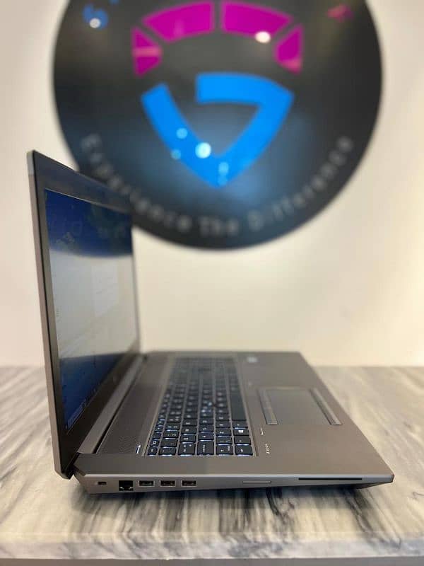 HP Zbook 17 G5 , Core i7-8850H 8th Gen 512GB M2 SSD LAptop 4