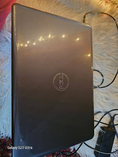 Urgent Seller: Dell Inspiron Core I7-7500U 2