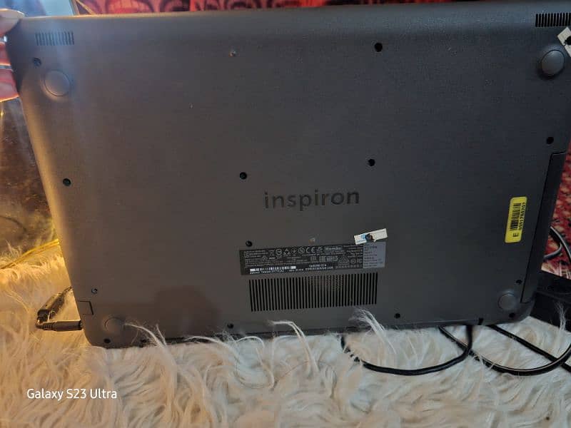 Urgent Seller: Dell Inspiron Core I7-7500U 3