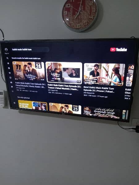 Samsung LCD TV 32 " 4