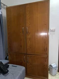 4 compartments wooden cupboard