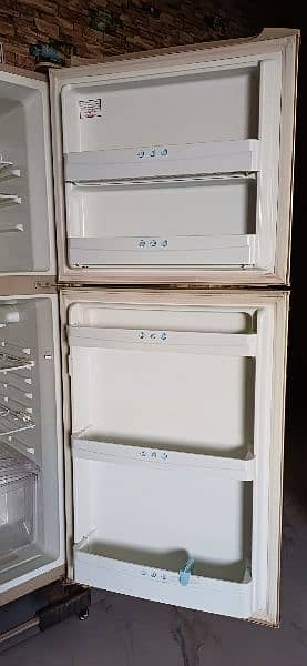 Haier Bar referigerator with freezer 2