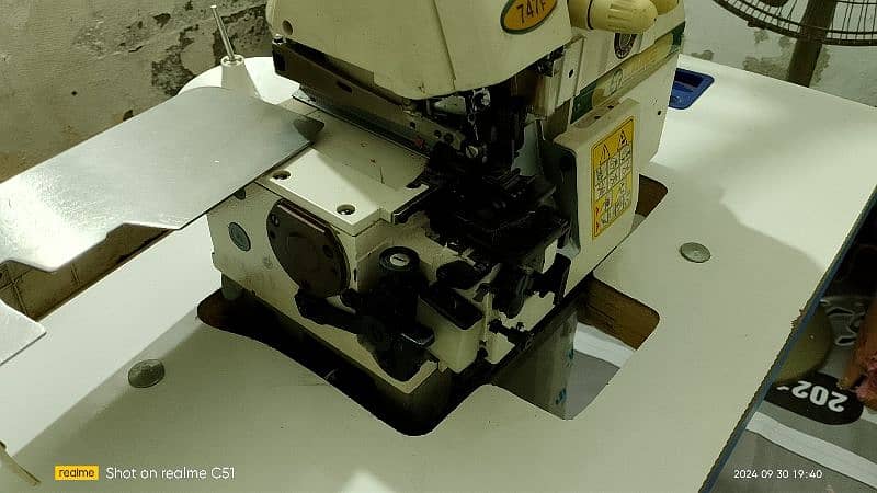 overlocker machine 2